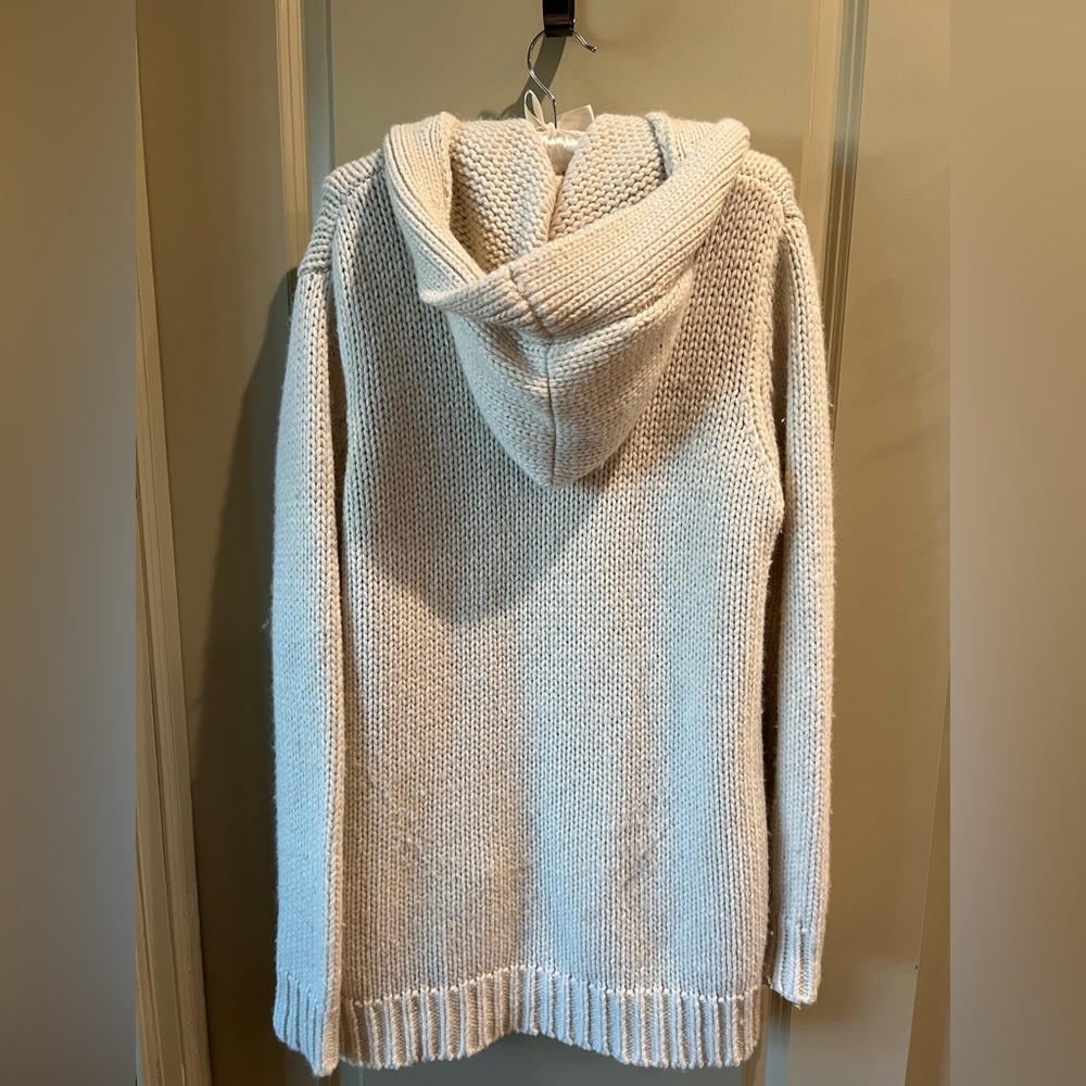 Forever 21 chunky button up - Picture 4 of 4